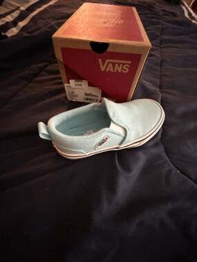 Vans Toddler Asher Canvas Crystal Blue Slip-On Sneakers